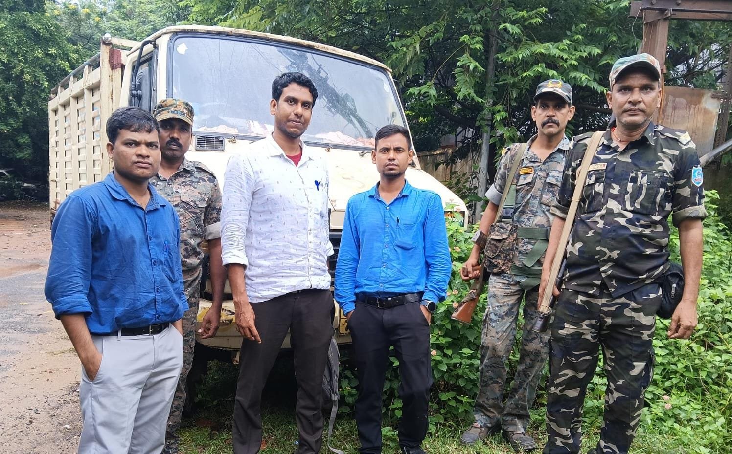 बिना चालान बालू का परिवहन करते टाटा 407 जब्त..