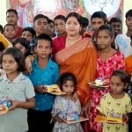 भाजपा प्रदेश कार्य समिति सदस्य रागिनी सिंह ने बच्चों के साथ मनाया पीएम नरेंद्र मोदी का जन्मदिन..