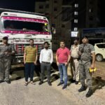 अवैध स्टोन चिप्स लदे 3 वाहन जब्त