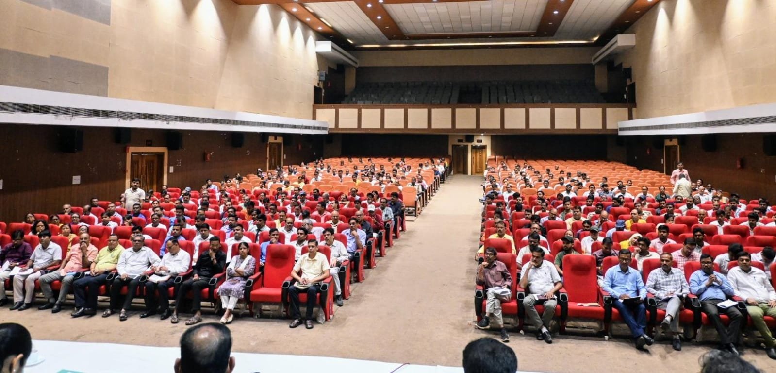 धनबाद में 74 केंद्रों पर ली जाएगी GGLCCE 2023 की परीक्षा, ढाई सौ मजिस्ट्रेट की होगी प्रतिनियुक्ति…