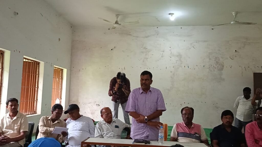 पुन: लोगों  का मन व विश्वास जीतेंगे :डॉ लंबोदर महतो नामांकन व विशाल सभा की तैयारी को लेकर बैठक…