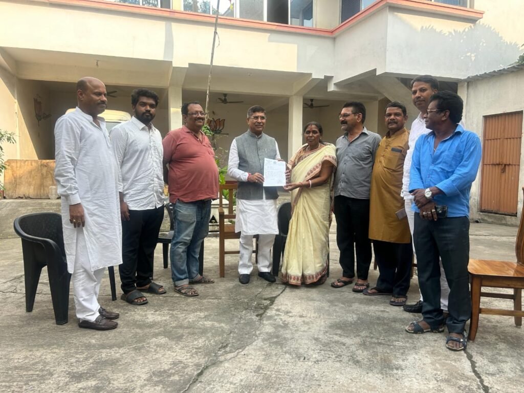 मेनका सरदार ने लिया इस्तीफा वापस…