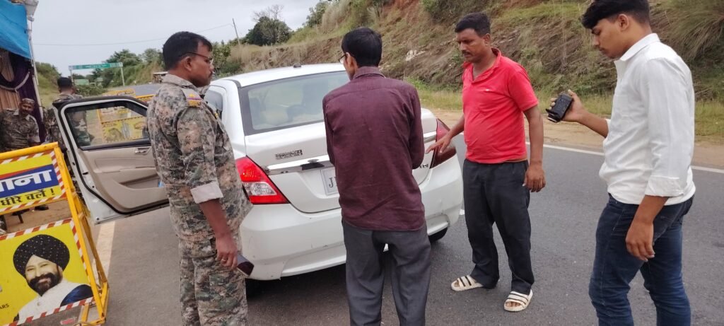 धनबाद अनुमण्डल पदाधिकारी का कार्यालय मे सामान्य आदेश…