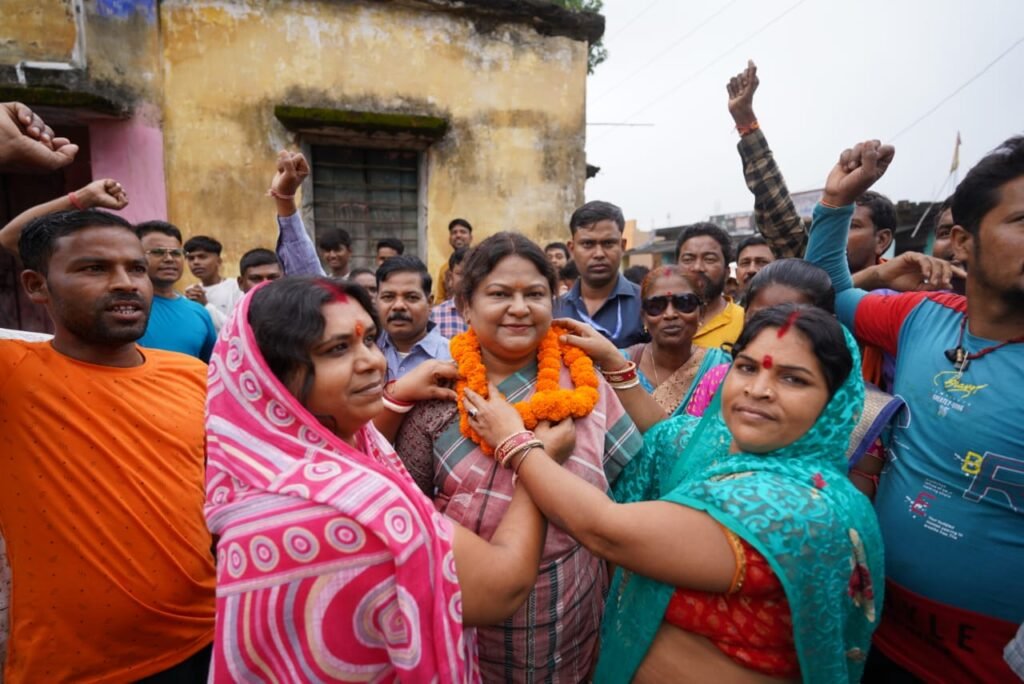 इरफान अंसारी के एक बयान के बाद जामताड़ा में चुनावी प्रचार तेज…