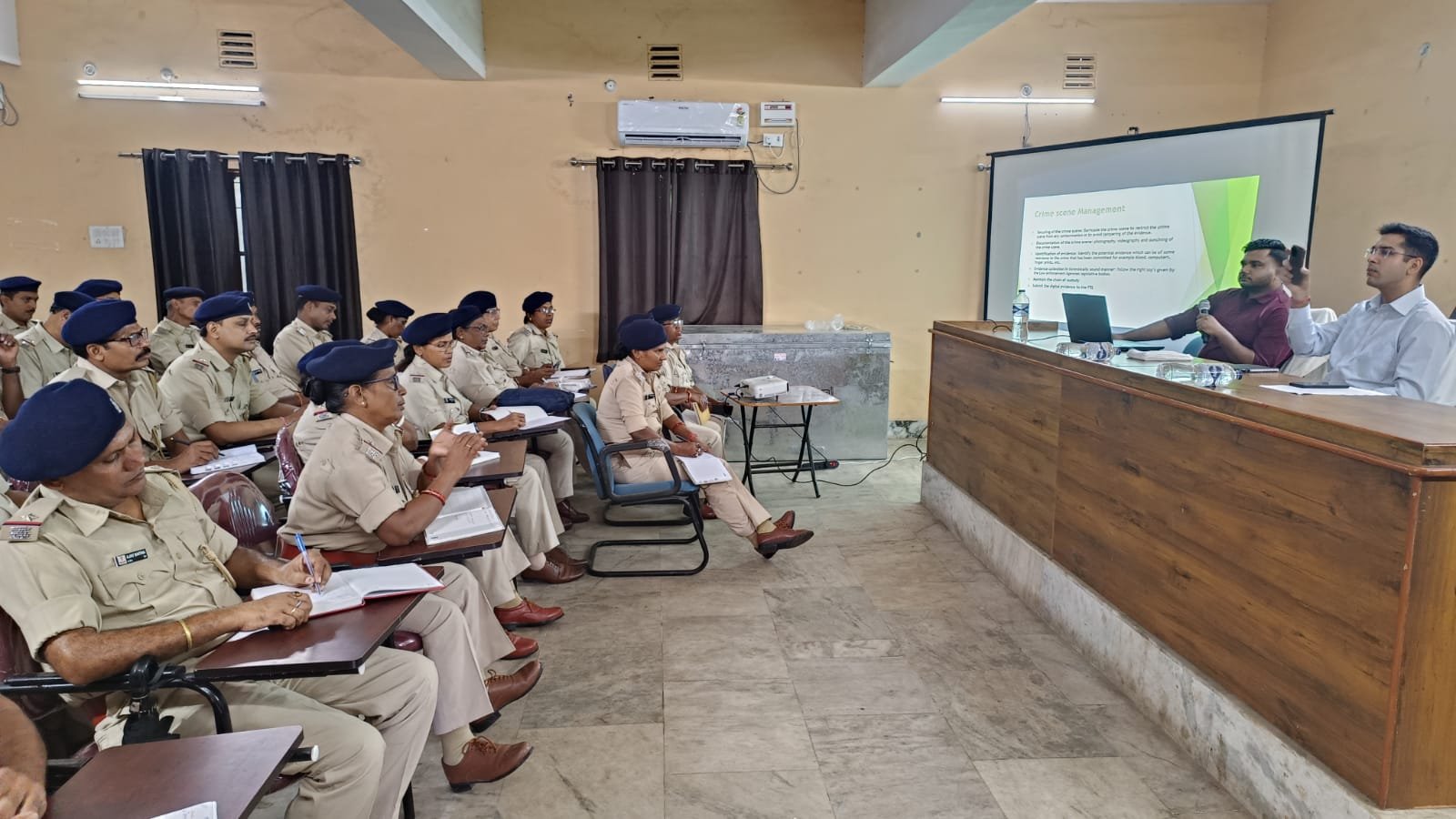 भारतीय नागरिक सुरक्षा संहिता से सम्बन्धित विषयों पर पुलिस अधीक्षक को दिया गया प्रशिक्षण…