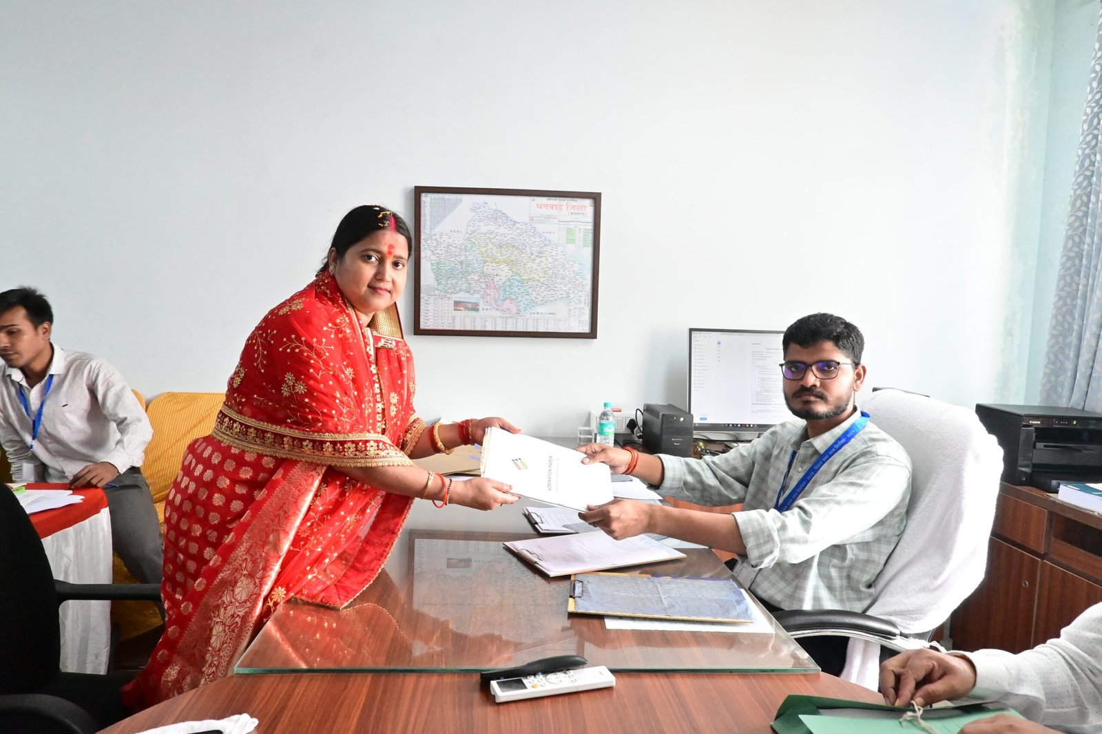 झरिया विधानसभा क्षेत्र से भाजपा प्रत्याशी रागिनी सिंह ने किया नामांकन…