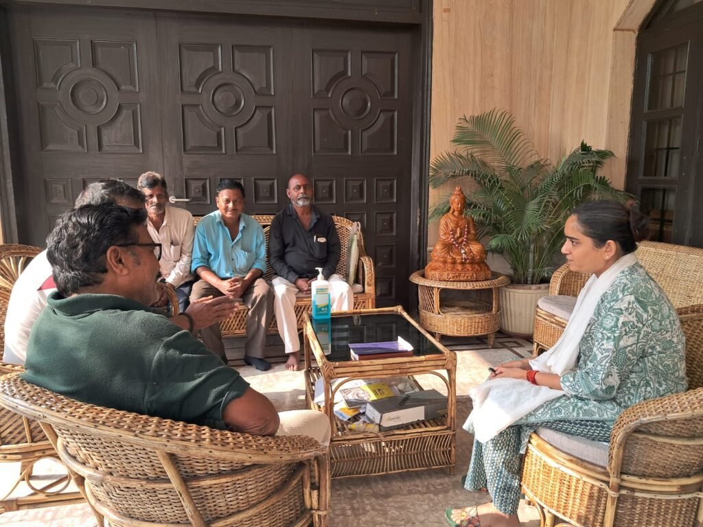 मजदूर हित मे कार्य करने के लिए कोयला मजदूर लोडिंग सुपरवाइजर संघ के सदस्यों ने कमिटी के पुनर गठन के लिए कांग्रेस MLA पूर्णिमा नीरज सिंह से मांगा समर्थन…