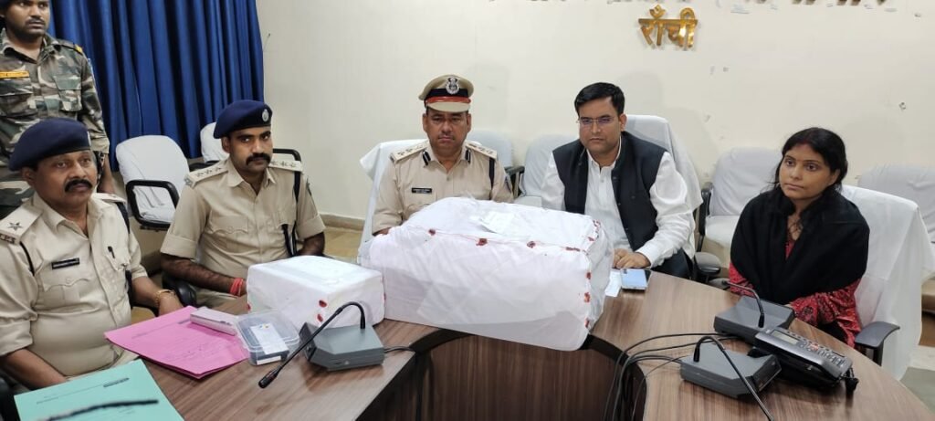 आदर्श आचार संहिता के दौरान नामकुम थाना क्षेत्रान्तर्गत जी०डी० गोयनका स्कूल से एककरोड़ से अधिक नकद राशि बरामद…