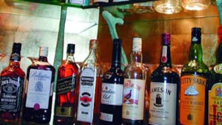 गजेंद्र सिंह ने शराब घोटाले के सिलसिले में दर्ज प्राथमिकी को दी चुनौती…