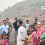 ब्लास्टिंग व प्रदूषण से परेशान लोगों ने ठप कराया काम…