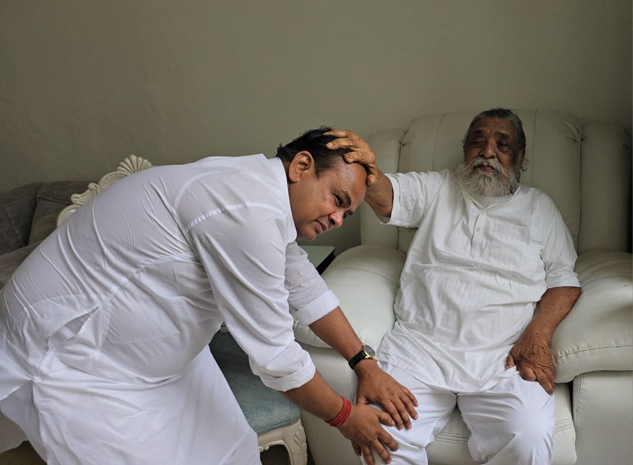 जामताड़ा से JMM प्रत्याशी सह मंत्री इरफ़ान ने “सीता” के खिलाफ सोशल मीडिया पर पोस्ट कर निकाली भड़ास…