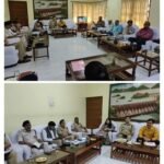 प्रमंडलीय आयुक्त ने झारखंड व पश्चिम बंगाल सीमावर्ती क्षेत्र के प्रशासनिक पदाधिकारियों के साथ किया बैठक..दिए जरूरी दिशा निर्देश…