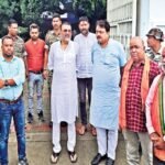 CM हेमंत सोरेन के प्रस्तावक मंडल मुर्मू ने निशिकांत दुबे से की मुलाकात..रांची से वापस लौटते समय पुलिस ने रोका…