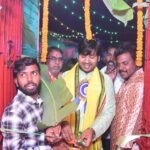 तृणमल पार्षद ने किया कई पूजा पंडालों का उदघाटन…