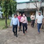 सामान्य प्रेक्षक ने किया गोविंदपुर प्रखंड में अवस्थित विभिन्न मतदान केन्द्रों का दौरा…