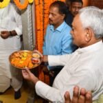 CM ने गर्दनीबाग ठाकुरबाड़ी एवं पटना सिटी स्थित चित्रगुप्त आदि मंदिर में भगवान चित्रगुप्त की पूजा-अर्चना की…