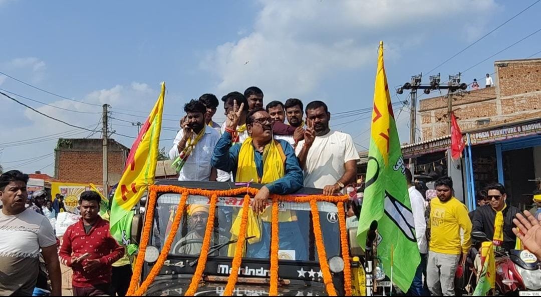 JLKM सुप्रीमो जयराम का निरसा विधानसभा में रोड़ शो,जनता से धरती पुत्र को जिताने का किया अपील…