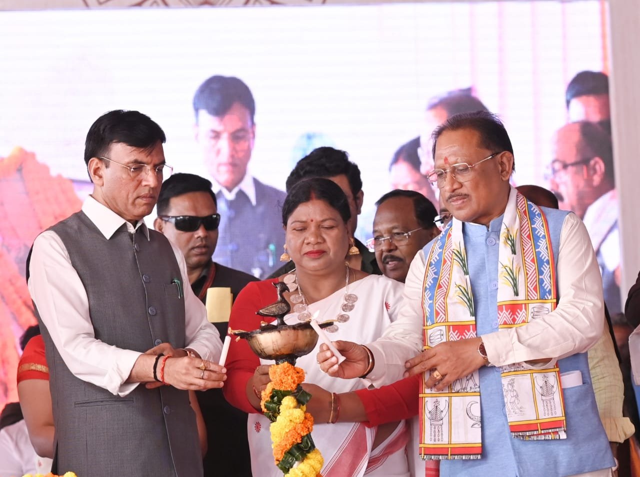 भगवान बिरसा मुंडा ‘माटी के वीर’ नाम से जनजातीय गौरव पदयात्रा शुरू….