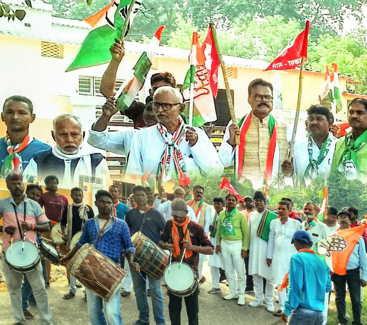 इंडिया गठबंधन के नेताओं ने की पदयात्रा लोगो से चंद्रदेव महतो को वोट करने की अपील…