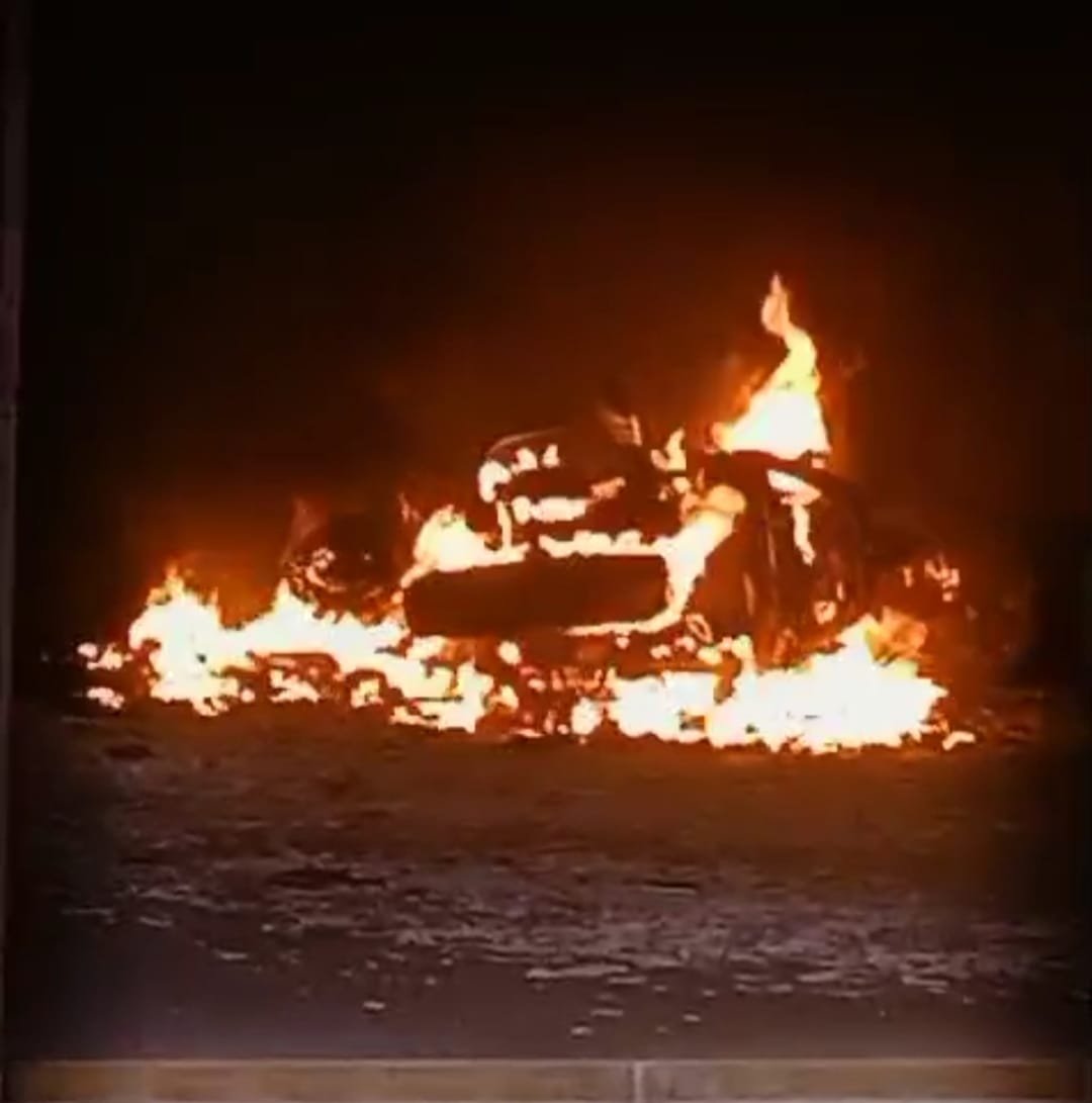 बीसीसीएल कर्मी दुर्गेश कुमार की इलेक्ट्रिक स्कूटी में लागी आग…