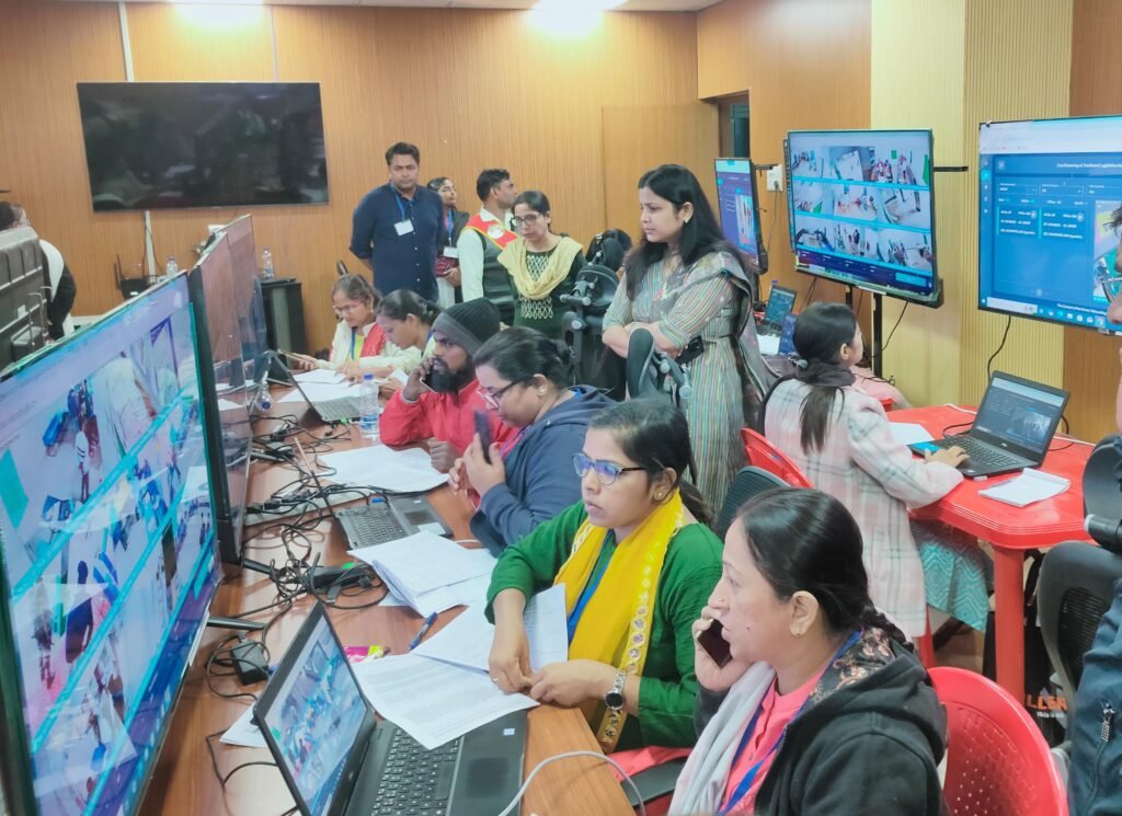 बूथों पर मॉक पोल सम्पन्न एवं मतदान प्रारंभ…