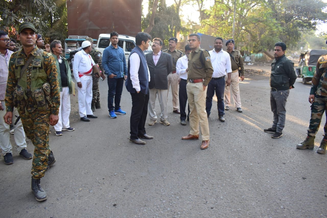 DC व SP ने शहरवासियों को जाम की समस्या से मुक्ति दिलाने तथा शहरी सौंदर्यीकरण के लिए स्थल निरीक्षण कर कार्य कराने का दिया आदेश…