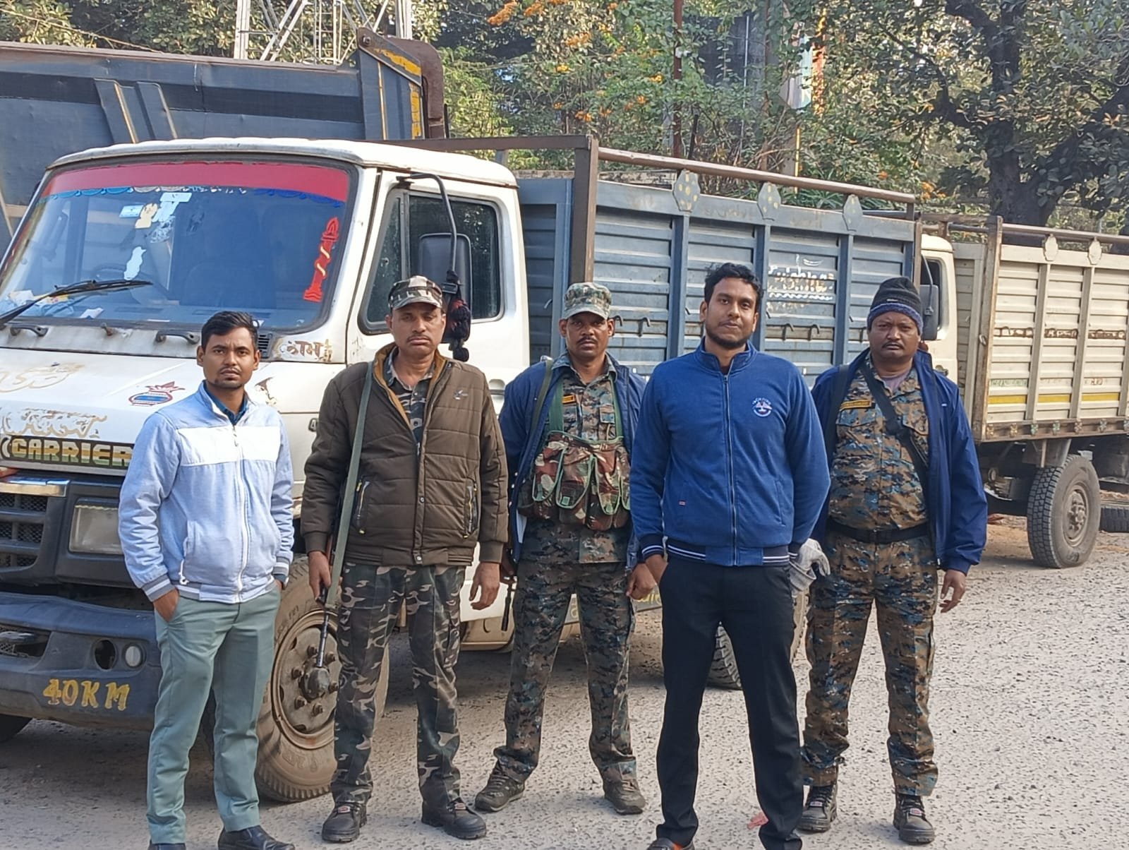 खनन टास्क फोर्स ने किया 3 टाटा 407 जब्त..बिना चालान कर रहे थे बालू का परिवहन, प्राथमिकी दर्ज…