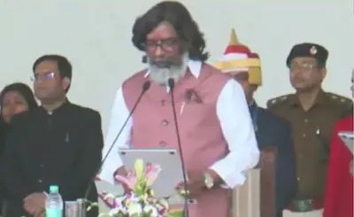 हेमंत सोरेन ने बनाया रिकॉर्ड, झारखंड के 14वें सीएम के रूप में ली शपथ…
