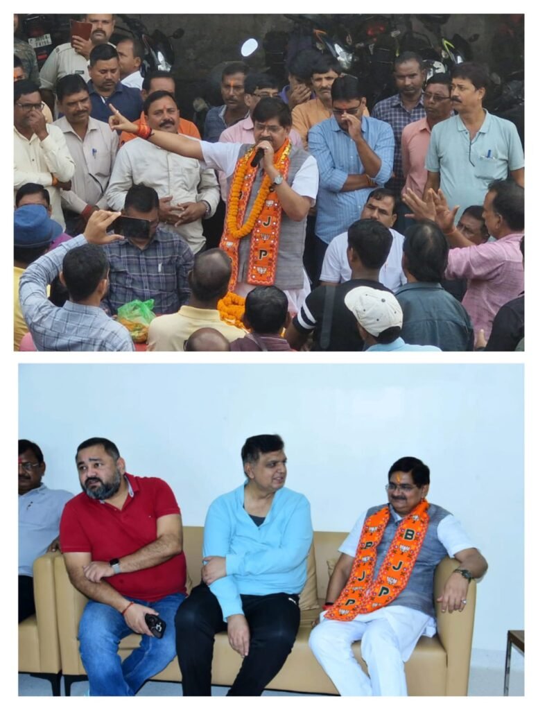 राज सिन्हा विश्वकर्मा प्रोजेक्ट में सघन जनसंपर्क एवं चुनावी जनसभा को किया संबोधित ..चंद्रशेखर अग्रवाल व मन्नान मलिक ने मिठाई खिलाकर आशीर्वाद एवं शुभकामनाएं दी…