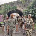 कुमारधुबी पुलिस के नेतृत्व में निकाला गया फ्लैग मार्च….