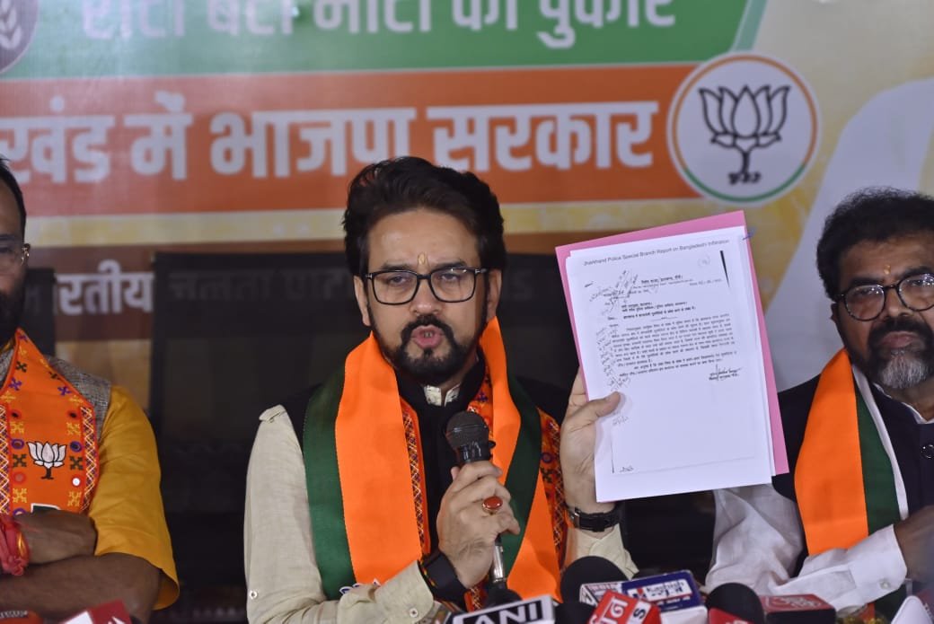 JMM का मतलब ही है जस्ट मनी मशीन- अनुराग ठाकुर…