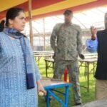 चुनाव आयोग के निर्देश पर बोकारो जिले में आमजनों की सहूलियत को लेकर 37 पर्दानशीं, 23 महिला और 6 युवा मतदान केंद्र बनाए जा रहे हैं। इसके अलावा 15 यूनिक (थीम आधारित) मतदान केंद्र बनाए जाएंगे।