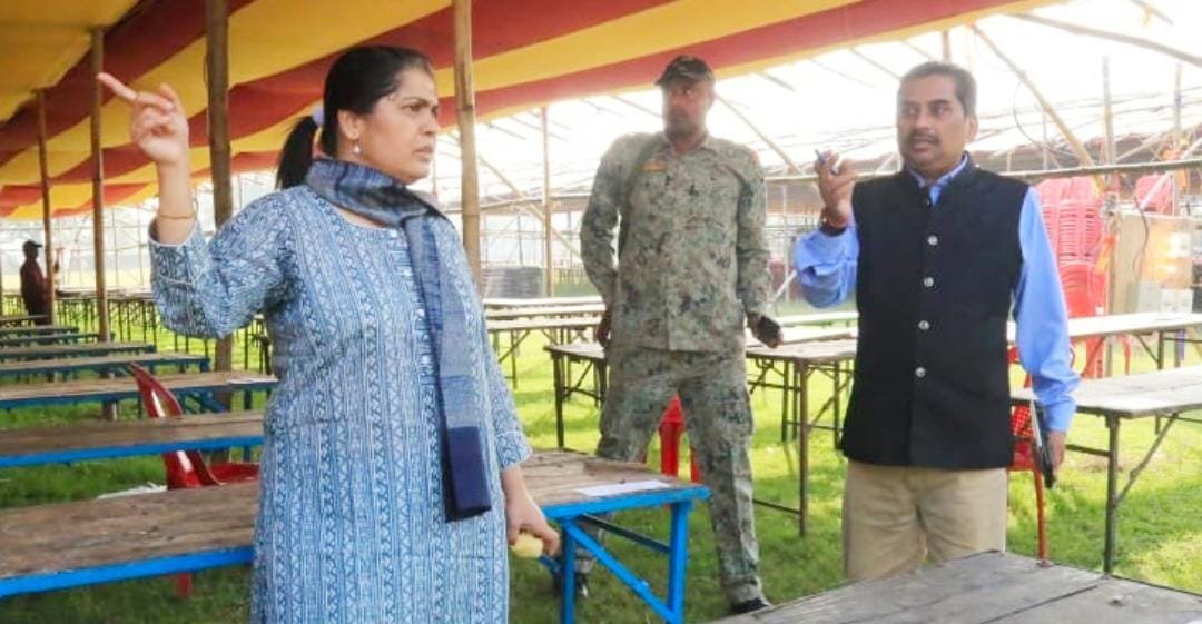 चुनाव आयोग के निर्देश पर बोकारो जिले में आमजनों की सहूलियत को लेकर 37 पर्दानशीं, 23 महिला और 6 युवा मतदान केंद्र बनाए जा रहे हैं। इसके अलावा 15 यूनिक (थीम आधारित) मतदान केंद्र बनाए जाएंगे।