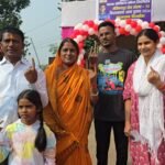 बाघमारा से बीजेपी प्रत्याशी शत्रुघ्न महतो ने किया अपने परिवार के साथ मताधिकार का प्रयोग….