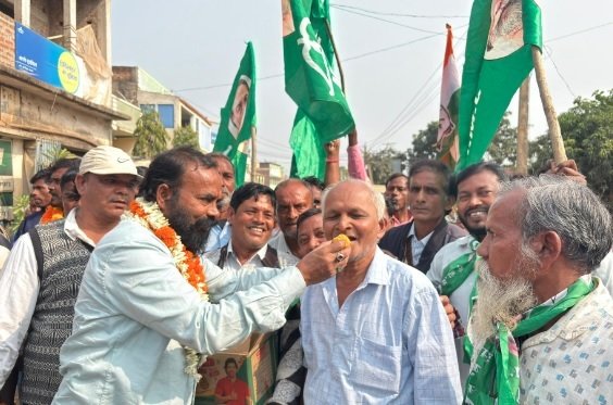 विधायक मंगल कालिंदी ने निकाला आभार यात्रा…