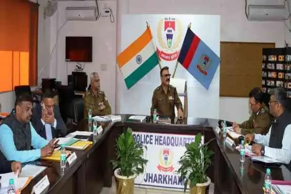 नक्सली और आपराधिक संगठन के द्वारा धमकी दिए जाने के मामला दर्ज नहीं करने वाले पुलिस पदाधिकारी के ऊपर होगी कार्रवाई…