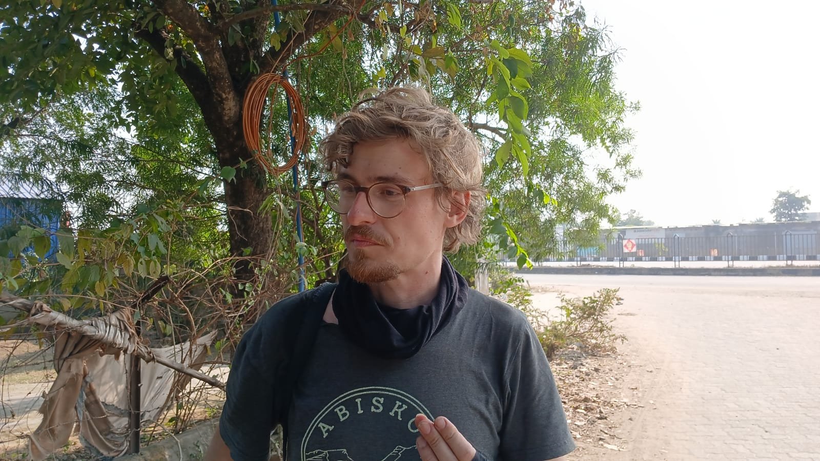 भारतीय सांसकुर्तिक से प्रभावित होकर आसनसोल पहुँचा जर्मनी का रहने वाला 32 वर्षीय पास्टर पैट, ले रहा आर्ट फोटोग्राफी की शिक्षा…