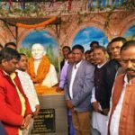 धनबाद सांसद ढुल्लू महतो ने चन्दनकियारी के प्रथम विधायक स्व. हरदयाल शर्मा की जयंती मनाई…