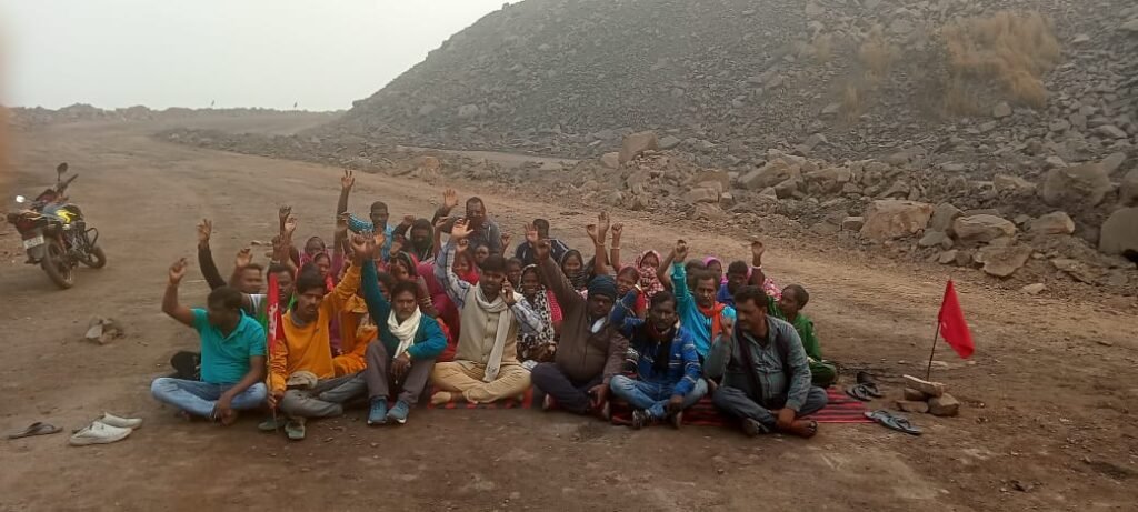 मैन्युअल लोडिंग की मांग को लेकर जमसं बच्चा गुट के बेनल तले असंगठित मजदूरों का पांचवें दिन भी धरना प्रदर्शन जारी…