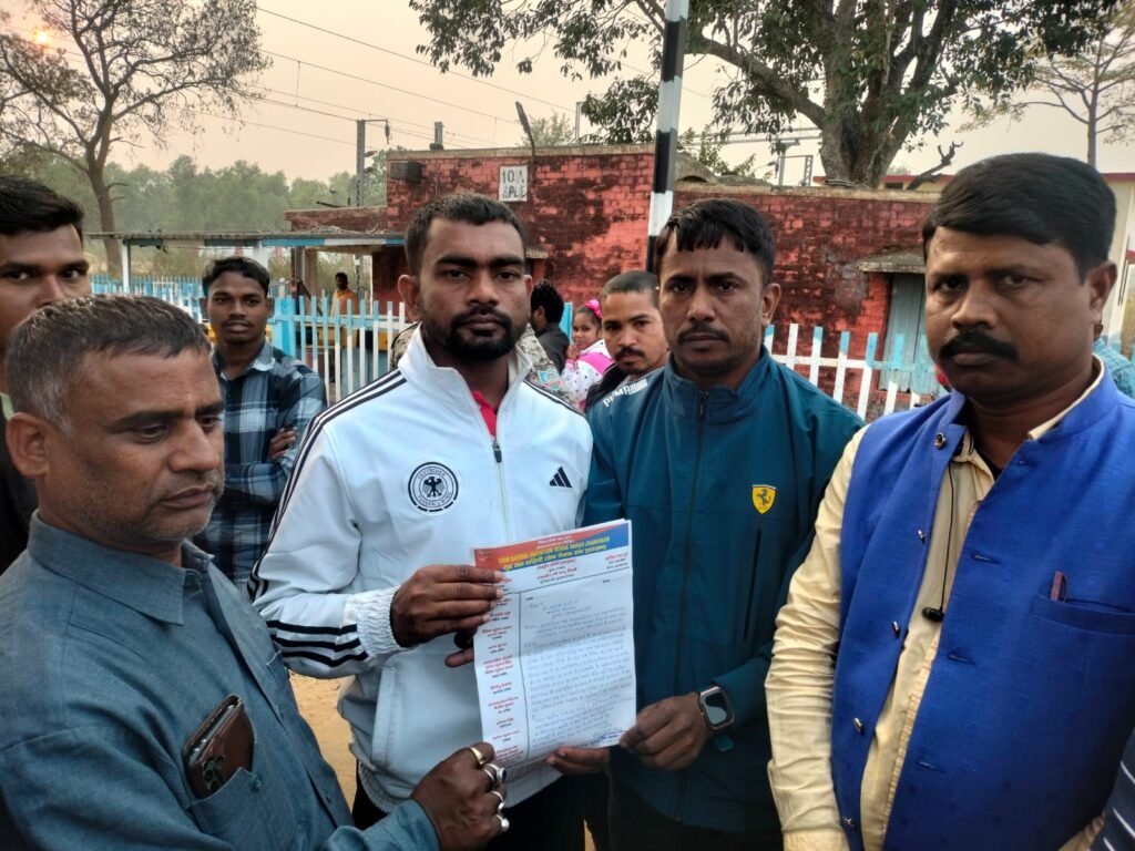 गृह रक्षा वाहिनी लोक सेवक संघ का  प्रतिनिधिमंडल जयराम महतो से मिला…