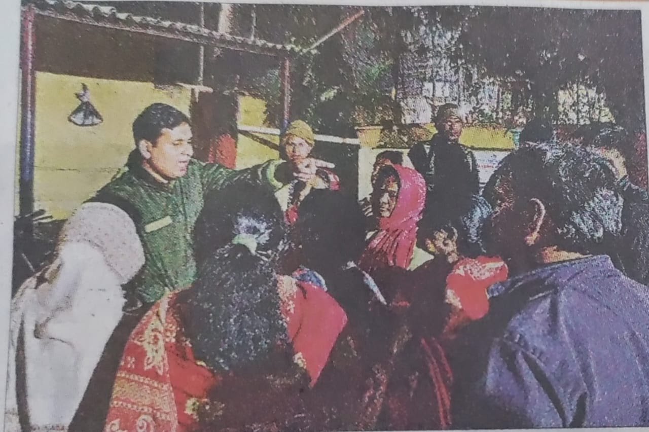 लोयाबाद में वर्चस्व की लड़ाई: गोलीबारी और बम धमाकों से दहला इलाका : थाने में भी तोड़फोड़…