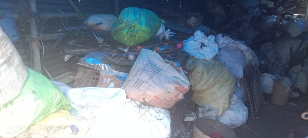 नशाखोरी को बढ़ावा दे रहे हैं बराकर के अवैध लोहा गोदाम…