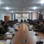 समाहरणालय स्थित पुलिस मुख्यालय में पुलिस उप महानिरीक्षक ने की समीक्षा बैठक….