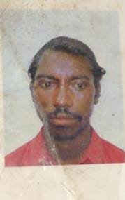 14 चक्का ट्रक के चपेट में आने से दिहाड़ी मजदूर की हुई मौत, मुआवजे की मांग को लेकर परिजनों के साथ ग्रामीणों ने किया रोड जाम…