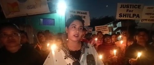 शिल्पा कुमारी हत्याकांड मामले में ग्रामीणों ने निकाला कैंडल मार्च,हत्यारे पति को फांसी देने की उठी मांग…