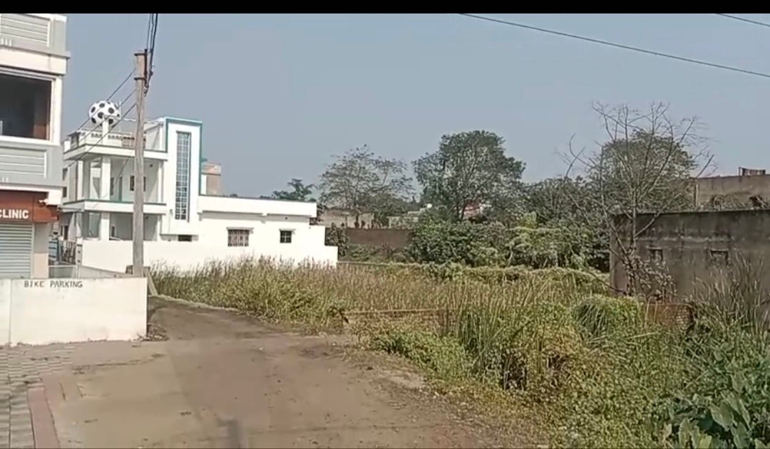 बनने वाला था दमकल विभाग का कार्यालय भू माफियाओं सरकारी जमीन पर अवैध कब्ज़ा कर बनवा डाले लोगों के आशियाने…