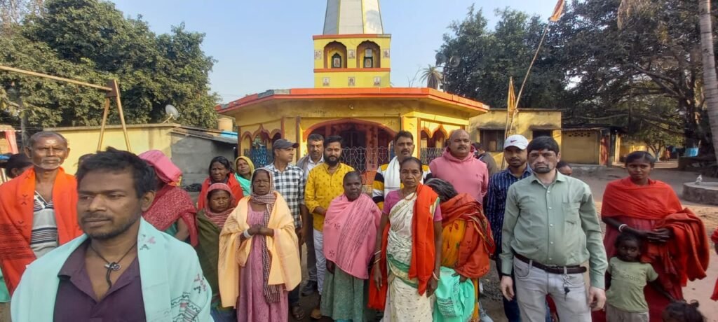 ग्रामीण एकता मंच ने दिव्यांगो के बीच शॉल एवं जैकेट का किया वितरण