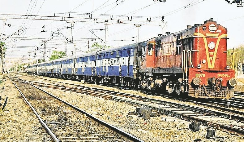 नये साल में धार्मिक व पर्यटन स्थल जाने वाली ट्रेनों में सीट मिलना मुश्किल….