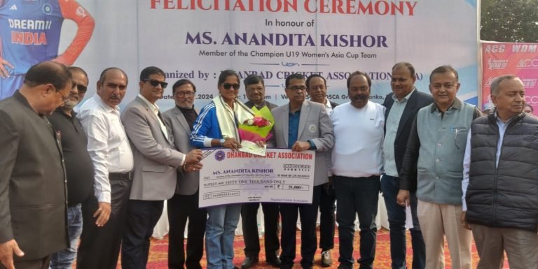 इंडिया अंडर-19 क्रिकेट टीम में चयनित आनंदिता किशोर को डीसीए ने किया सम्मानित…