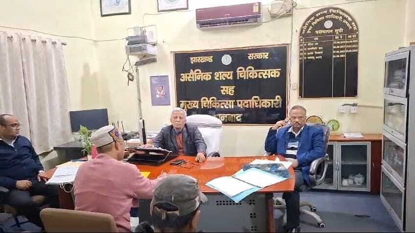 इलाज में लापरवाही के आरोप की जांच करने पाटलिपुत्र अस्पताल पहुंचे आरडीडी…